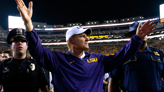 Report: LSU Came Close To Replacing Les Miles With Jimbo Fisher